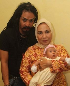  Ibunda Bernazir Maklumi Susi Ngamuk pada Limbad