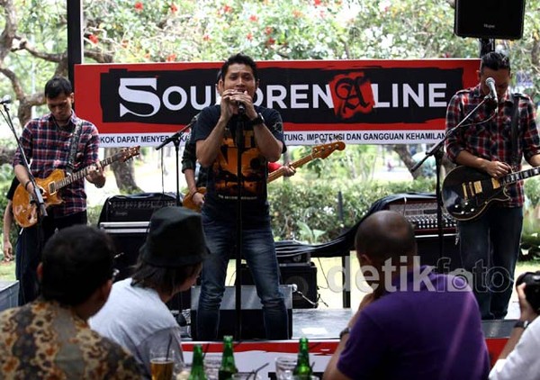 Andra and The Backbone Siap Gebrak Soundrenaline 2012