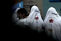 Dari 10 orang, tim Indonesia yang tersisa kini hanya Ivan Batara (28), dan Frendi Salim (25).