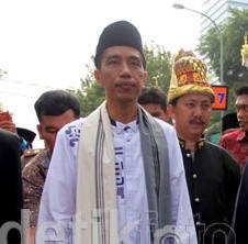 Jokowi Batal Temui Satpol PP karena Harus Antar SBY ke Halim
