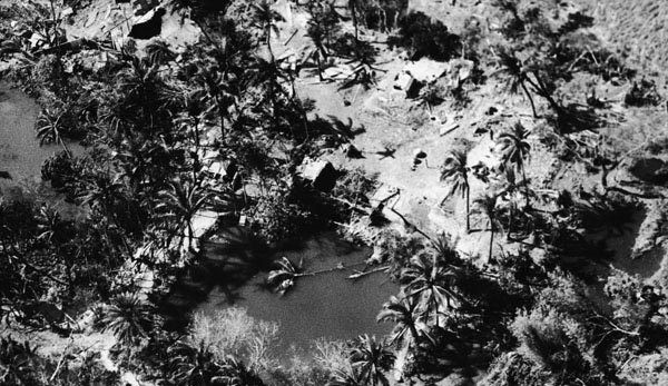 Hasil gambar untuk Topan bhola, bangladesh