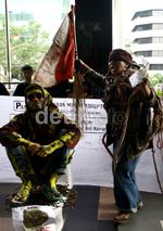 Aksi Teatrikal Dukung KPK