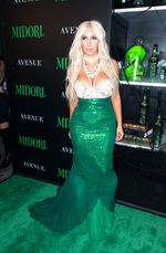 Ketika Kim Kardashian Jadi Putri Duyung