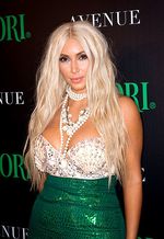 Ketika Kim Kardashian Jadi Putri Duyung