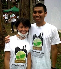 Rayi hadir didampingi sang istri Dila Hadju. (Gusmun/detikHot).