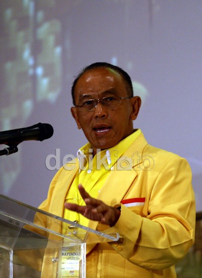 Pantun Politik Ical Menjaga Asa ke Pilpres 2014