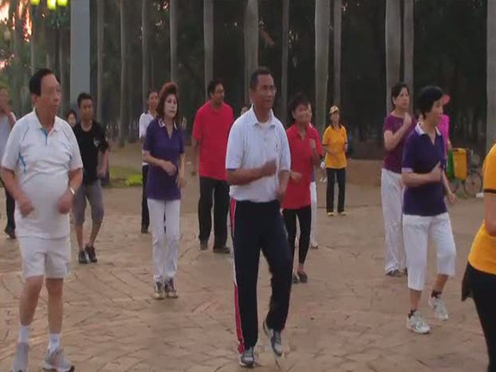 Gangnam Style Versi Dahlan Iskan