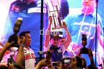 Lorenzo Bermain Angklung