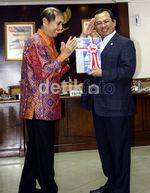 BPK Serahkan Hasil Audit Investigasi Kasus Hambalang