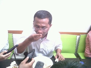 Dahlan Iskan Ngobrol Soal Polemiknya dengan DPR di Restoran Ayam Goreng