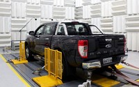 Kalau perlu menguji mobil-mobil keluaran pabrikan lain. Seperti Ford Ranger misalnya. (Dok General Motors).