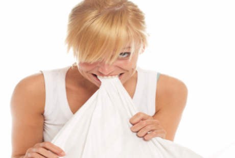 Cara-cara Membunuh Insomnia: Bereskan Rumah hingga Makan-makan