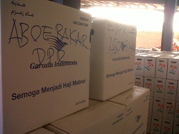 Air Zam-zam, Oleh-oleh Wajib Setiap Jamaah Haji