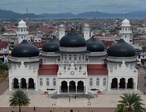 6 Tempat Ibadah Ini Menentramkan Jiwa yang Gelisah