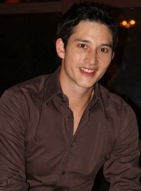 Mike Lewis Selalu Bilang Daddy Still Loves Mommy ke Anaknya