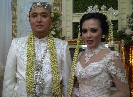 Logam Mulia 99 Gram Jadi Mas Kawin Puri Mahadewi dan Hera