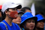 Ratusan Buruh Berdemo di Balai Kota