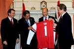 SBY Menjadi Pemain Arsenal