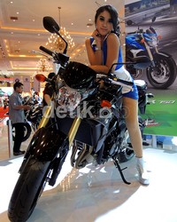 Anda yang berminat dengan motor ini harus menunggu alias inden selama 2 bulan lebih. Jika memesan sekarang awal Januari 2013 baru bisa dikirim ke konsumen. (Aditya Maulana).