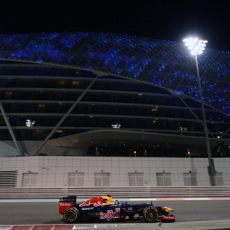 Vettel Kalahkan Duo McLaren di Sesi Kedua