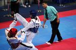 Atlet Taekwondo Adu Ketangkasan di YUTI Cup I