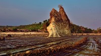 Karang di Pantai Tanjung Layar Karang di Pantai Tanjung Layar