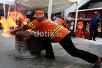 Warga Angke Siap Padamkan Si Jago Merah