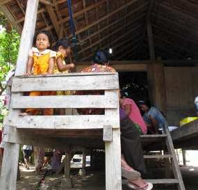 Keharmonisan 4 Suku dan Adat Sundrang di Pulau Sepanjang