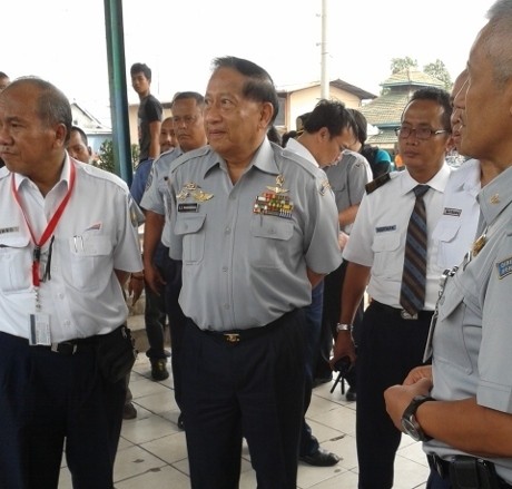 Sidak Terminal Kalideres, Menhub Soroti Ruang Tunggu yang Sumpek