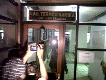 Usai Diperiksa di ITB, Sukotjo Lolos dari Buruan Wartawan