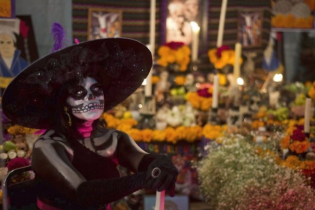 Kematian Tak Pernah Semeriah Ini