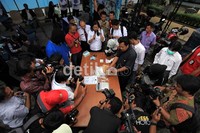 Barang bukti yang disita adalah 1.893,2 gram sabu yang diperoleh dari pengungkapan dua kasus berbeda.