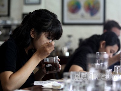 Mengintip Cara Membuat & Uji Kualitas Kopi