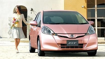 Honda Jazz Punya Fitur Anti-keriput untuk Wanita
