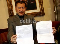 Sumaryoto menurutnya, tidak perlu melakukan cek dulu kepada BK DPR soal kebenaran nama Sumaryoto dalam laporan Dahlan Iskan. Ia menyatakan penyebutan nama itu sudah jelas dalam pemberitaan media massa. Ramses/detikcom.