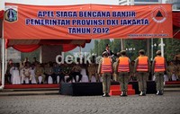 Jokowi berharap semua satuan siap siaga menyelamatkan masyarakat.