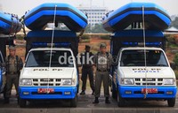 Apel ini diikuti personel jajaran TNI, Polisi, Petugas Damkar, Satpol PP, petugas Dinas PU, PMI, Basarnas, PLN, Palyja dan Aetra.
