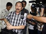 Rustam Pakaya Dituntut 5 Tahun Penjara