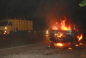 Mobil Bermuatan Elpiji Meledak dan Terbakar