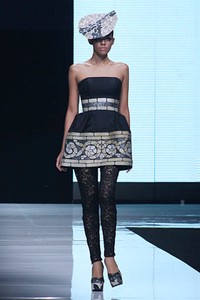 Sebastian Gunawan Bella Pietra. Jakarta Fashion Week 2013 at Plaza Senayan. Jakarta. [Foto: Mohammad Abduh/Wolipop]