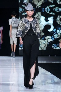 Sebastian Gunawan Bella Pietra. Jakarta Fashion Week 2013 at Plaza Senayan. Jakarta. [Foto: Mohammad Abduh/Wolipop]