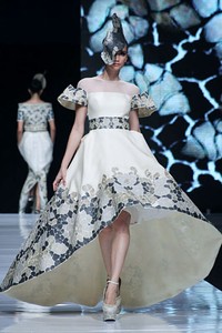 Sebastian Gunawan Bella Pietra. Jakarta Fashion Week 2013 at Plaza Senayan. Jakarta. [Foto: Mohammad Abduh/Wolipop]