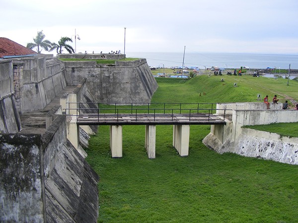 Marlborough Benteng  di  Bengkulu Rasa Inggris 