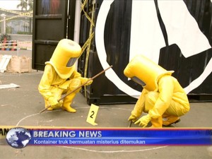 Kontainer Truk Bermuatan Misterius Ditemukan