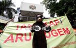Borgol Raksasa Dibawa ke Kedubes Malaysia