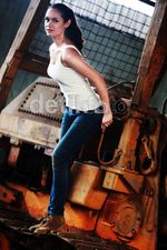 Savana Saraswati, Model Seksi di Video Klip Ungu