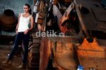 Savana Saraswati, Model Seksi di Video Klip Ungu