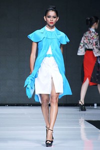 Lie Sang Bong Indonesia Today, The World Tomorrow. Jakarta Fashion Week 2013 at Plaza Senayan. Jakarta. [Foto: Mohammad Abduh/Wolipop]