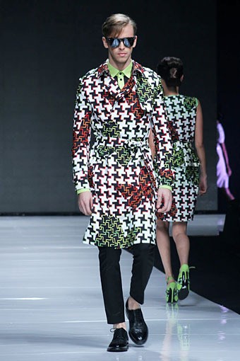 Lie Sang Bong Indonesia Today, The World Tomorrow. Jakarta Fashion Week 2013 at Plaza Senayan. Jakarta. [Foto: Mohammad Abduh/Wolipop]