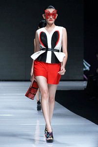 Lie Sang Bong Indonesia Today, The World Tomorrow. Jakarta Fashion Week 2013 at Plaza Senayan. Jakarta. [Foto: Mohammad Abduh/Wolipop]